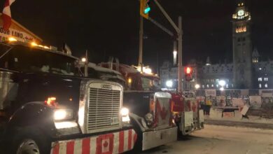 صورة إعلان حالة الطوارئ في عاصمة كندا أوتاوا بسبب احتجاجات المعارضين للقيود الصحية
