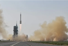صورة شاهد: الصين تنجح في إطلاق سفينة الفضاء المأهولة شنتشو-16