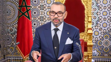 صورة الملك محمد السادس يؤكد أن المغرب لن يكون مصدر شر للجزائر