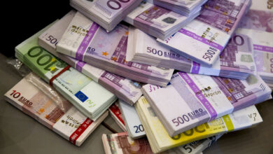 صورة اليورو يحقق مكاسب طفيفة