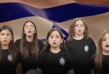 صورة شاهد: “أطفال جيل النصر”.. أغنية لأطفال إسرائيليين تدعو إلى “إبادة غزة”